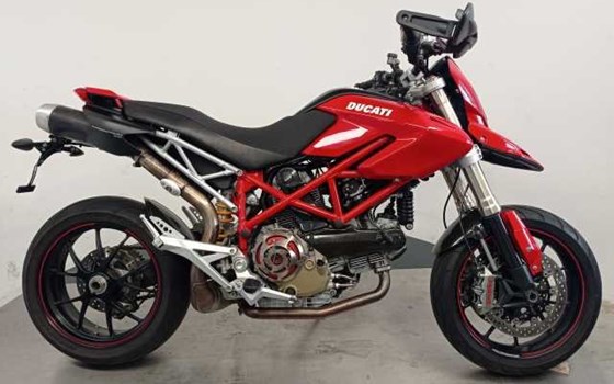 Gebrauchtmotorrad Ducati Hypermotard 1100 S - Bild 2
