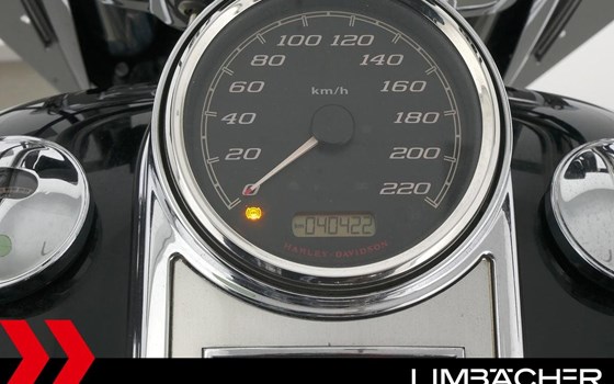 Gebrauchtmotorrad Harley-Davidson Road King Classic FLHRC - Bild 12