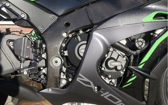 Gebrauchtmotorrad Kawasaki Ninja ZX-10R SE - Bild 12