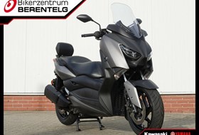 Yamaha XMAX 300