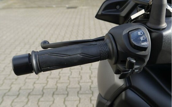 Gebrauchtmotorrad Yamaha XMAX 300 - Bild 10