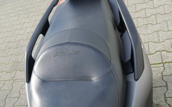 Gebrauchtmotorrad Yamaha XMAX 300 - Bild 9
