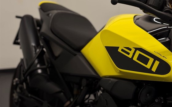 Gebrauchtmotorrad Husqvarna Vitpilen 801 L - Bild 2