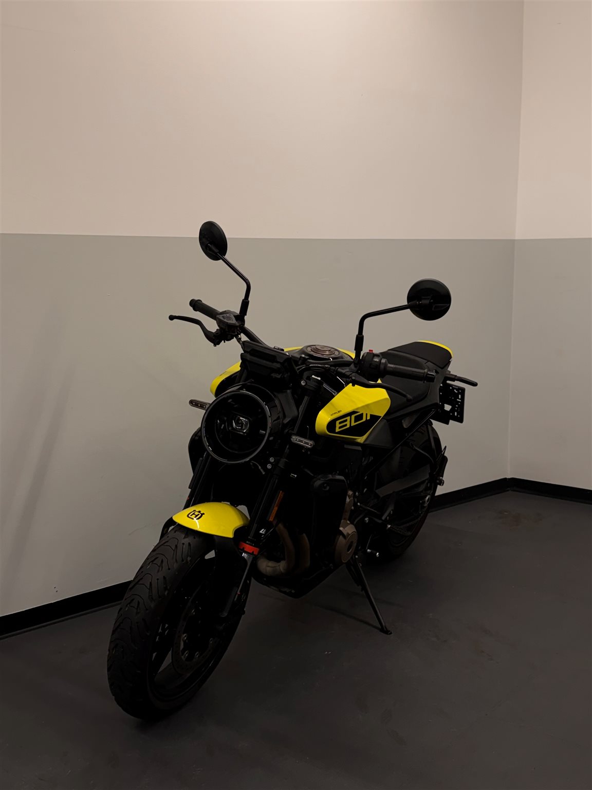 Husqvarna Vitpilen 801 L inkl. Quickshifter +