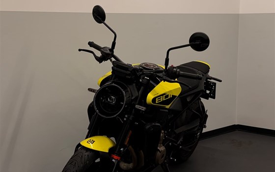 Gebrauchtmotorrad Husqvarna Vitpilen 801 L - Bild 1