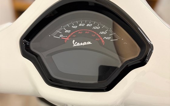 Neufahrzeug Vespa GTS 125 Super Sport - Bild 5