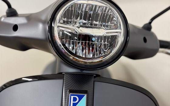 Neufahrzeug Vespa GTS 125 Super Sport - Bild 4