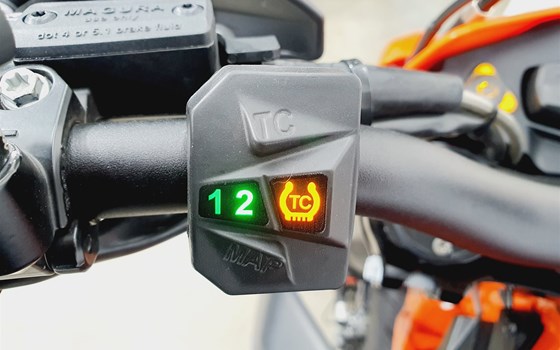 Gebrauchtmotorrad KTM 690 SMC R - Bild 4