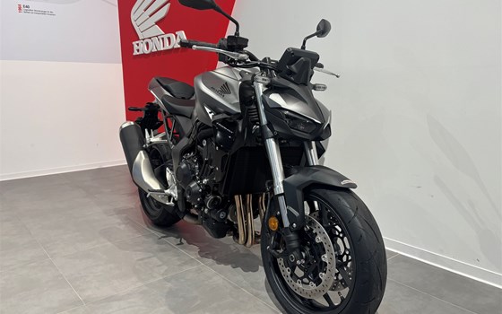 Gebrauchtmotorrad Honda CB1000 Hornet - Bild 2