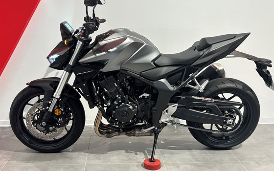 Gebrauchtmotorrad Honda CB1000 Hornet - Bild 8