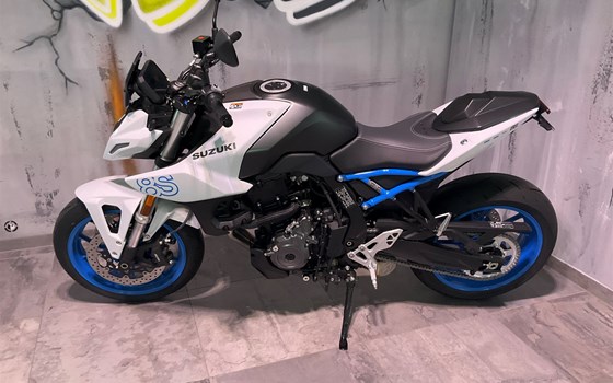 Gebrauchtmotorrad Suzuki GSX-8S - Bild 3