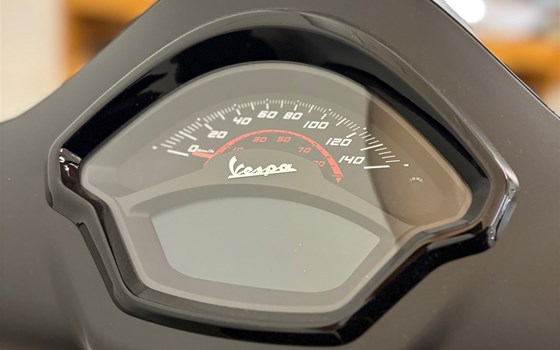 Neufahrzeug Vespa GTS 125 Super Sport - Bild 4