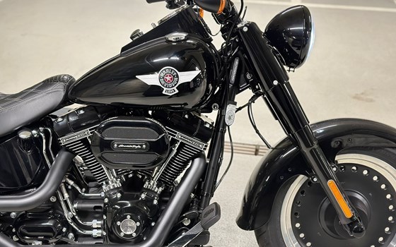 Gebrauchtmotorrad Harley-Davidson Softail Fat Boy Special FLSTFB - Bild 3