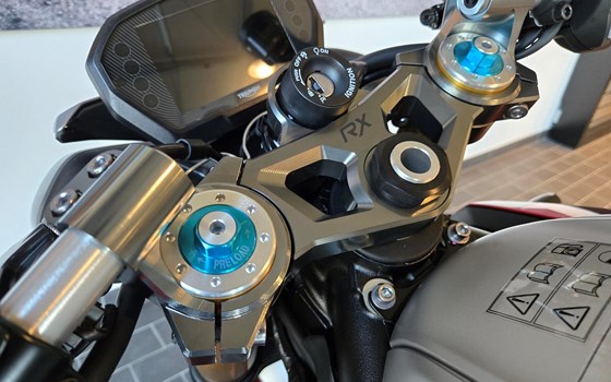 Neufahrzeug Triumph Street Triple 765 RX - Bild 11