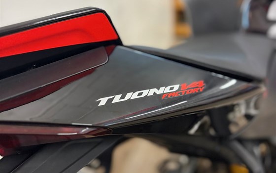 Neufahrzeug Aprilia Tuono V4 1100 Factory - Bild 7