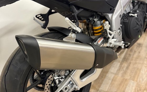 Neufahrzeug Aprilia Tuono V4 1100 Factory - Bild 9