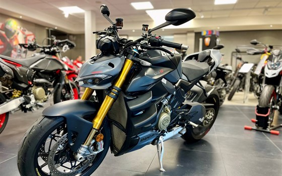 Gebrauchtmotorrad Ducati Streetfighter V4 S - Bild 3