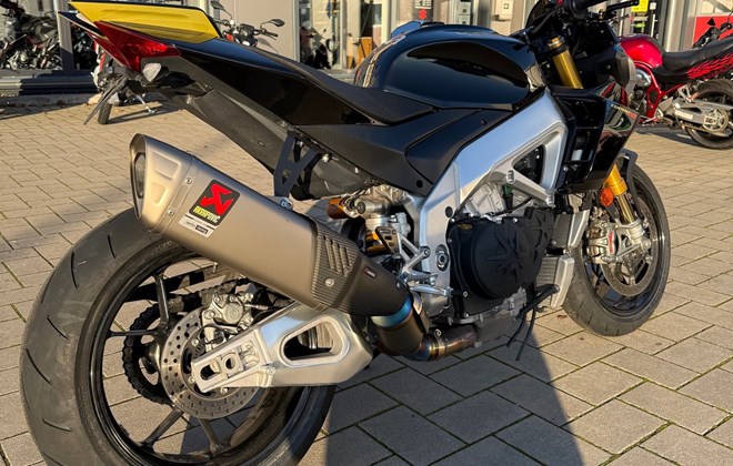 Aprilia Tuono V4 1100 Factory