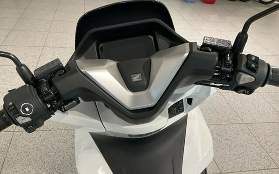 Neufahrzeug Honda PCX125 DX - Bild 6