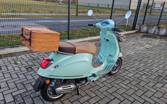 Neufahrzeug Vespa Primavera 50 Pic Nic - Bild 2