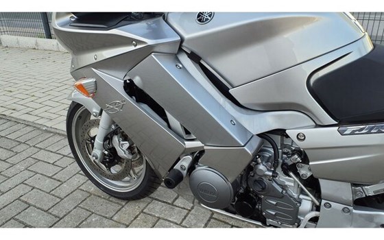 Gebrauchtmotorrad Yamaha FJR1300A - Bild 10