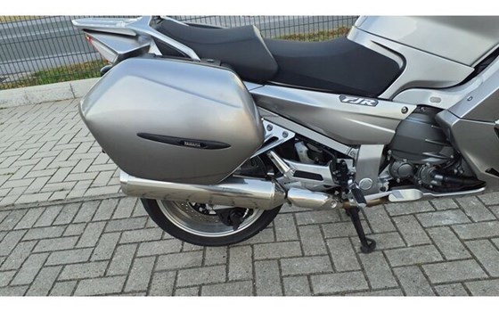 Gebrauchtmotorrad Yamaha FJR1300A - Bild 6