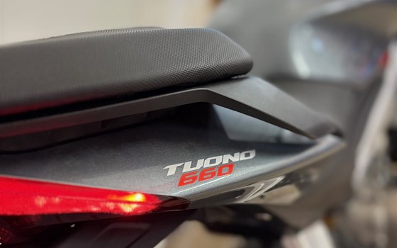 Gebrauchtmotorrad Aprilia Tuono 660 - Bild 6