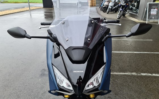 Gebrauchtmotorrad Honda Forza 750 - Bild 6