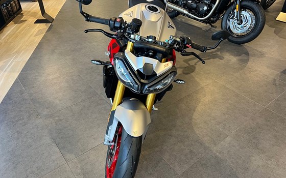 Neufahrzeug Triumph Street Triple 765 RX - Bild 5