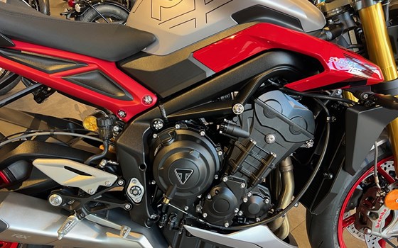 Neufahrzeug Triumph Street Triple 765 RX - Bild 7