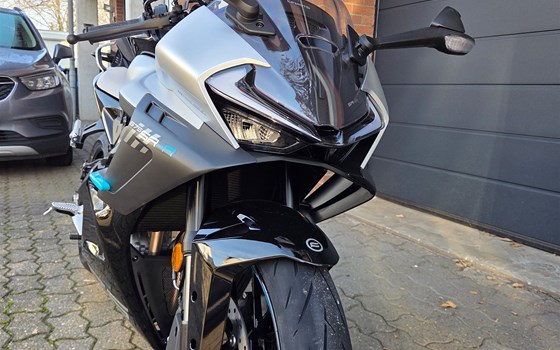 Neufahrzeug CFMOTO 675SR-R - Bild 6