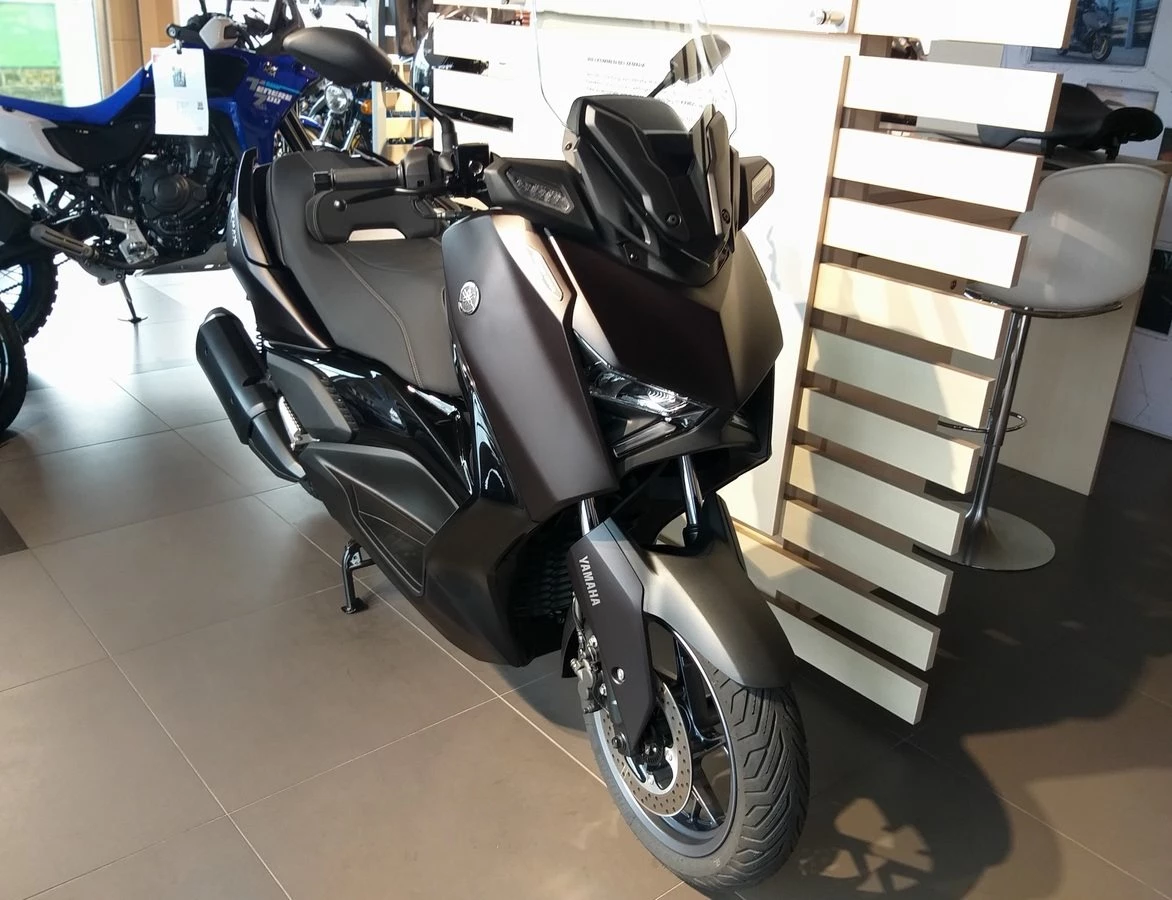 Yamaha XMAX 300 Tech MAX 
