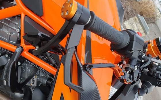 Gebrauchtmotorrad KTM 1290 Super Duke R - Bild 10