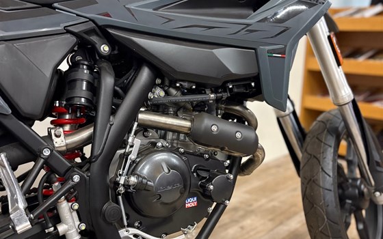Neufahrzeug Beta RR 125 4T Motard T X special edition - Bild 8