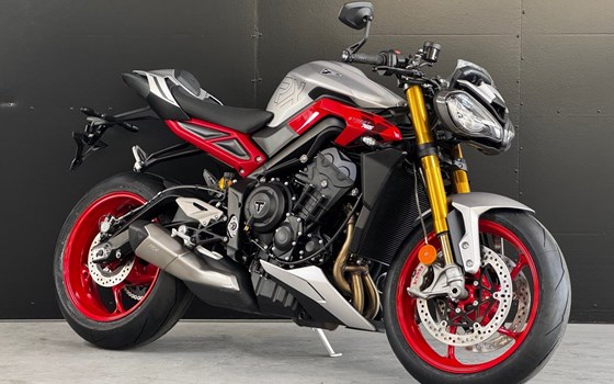 Neufahrzeug Triumph Street Triple RX - Bild 1