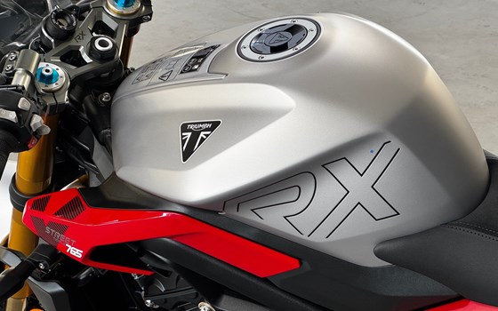 Neufahrzeug Triumph Street Triple RX - Bild 9