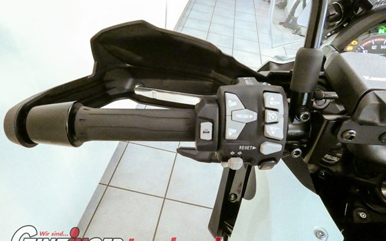 Neufahrzeug Kawasaki Versys 1100 SE - Bild 10