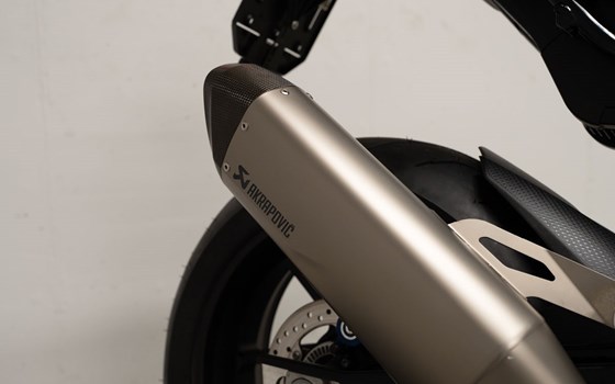 Motorrad Occasion BMW M 1000 RR - Bild 4