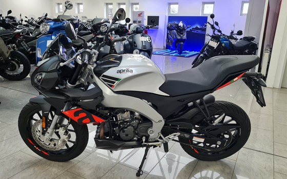 Gebrauchtmotorrad Aprilia Tuono 125 - Bild 3