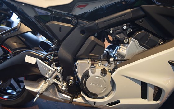 Neufahrzeug CFMOTO 675SR-R - Bild 11