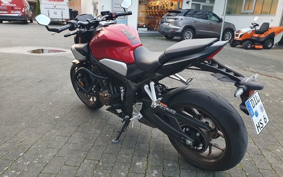 Gebrauchtmotorrad Honda CB650R E-Clutch - Bild 13