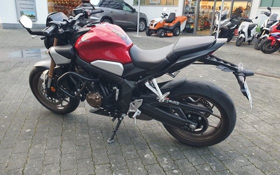 Gebrauchtmotorrad Honda CB650R E-Clutch - Bild 15