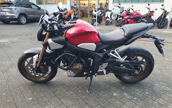 Gebrauchtmotorrad Honda CB650R E-Clutch - Bild 16