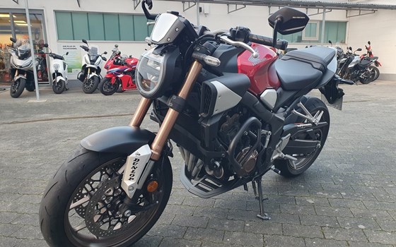 Gebrauchtmotorrad Honda CB650R E-Clutch - Bild 18