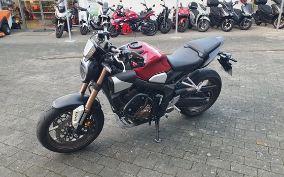 Gebrauchtmotorrad Honda CB650R E-Clutch - Bild 20