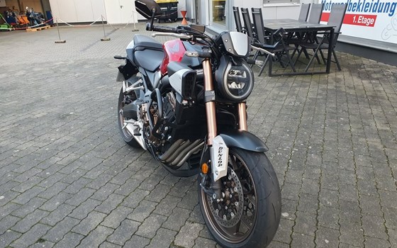 Gebrauchtmotorrad Honda CB650R E-Clutch - Bild 3