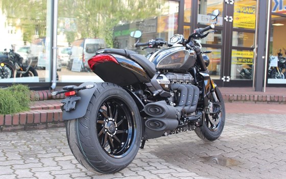 Gebrauchtmotorrad Triumph Rocket 3 Storm R - Bild 3