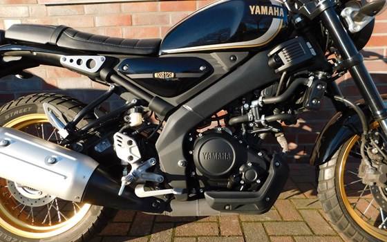 Gebrauchtmotorrad Yamaha XSR125 Legacy - Bild 18