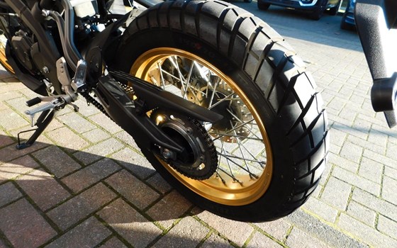 Gebrauchtmotorrad Yamaha XSR125 Legacy - Bild 8