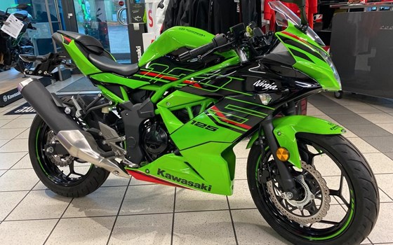 Gebrauchtmotorrad Kawasaki Ninja 125 - Bild 1